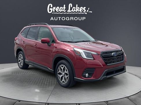 Used 2023 Subaru Forester Premium image 7