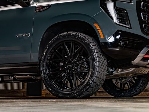 Used 2026 GMC Yukon XL AT4 w/ AT4 Premium Plus Package image 15