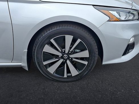 Used 2022 Nissan Altima 2.5 SL FWD image 27