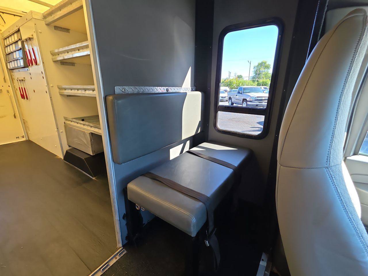 Used 2012 Chevrolet Express 3500 RWD image 7