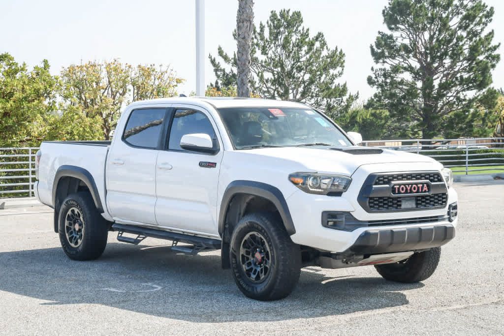 Used 2019 Toyota Tacoma TRD Pro AWD/4WD image 3