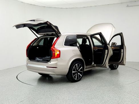 New 2025 Volvo XC90 B6 Plus w/ Protection Package Premier image 11