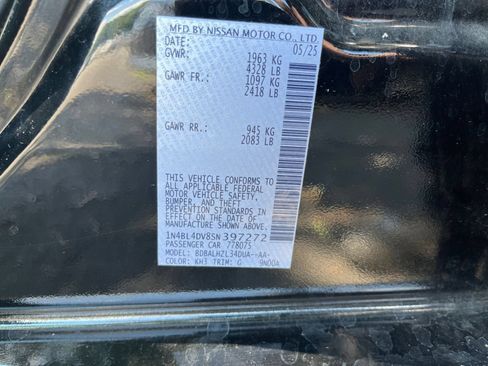Used 2025 Nissan Altima 2.5 SV FWD image 24