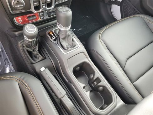 New 2025 Jeep Wrangler Unlimited Rubicon 392 image 27