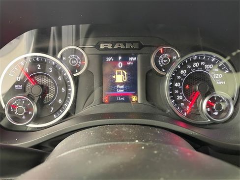 New 2026 RAM 1500 4x4 Crew Cab image 3