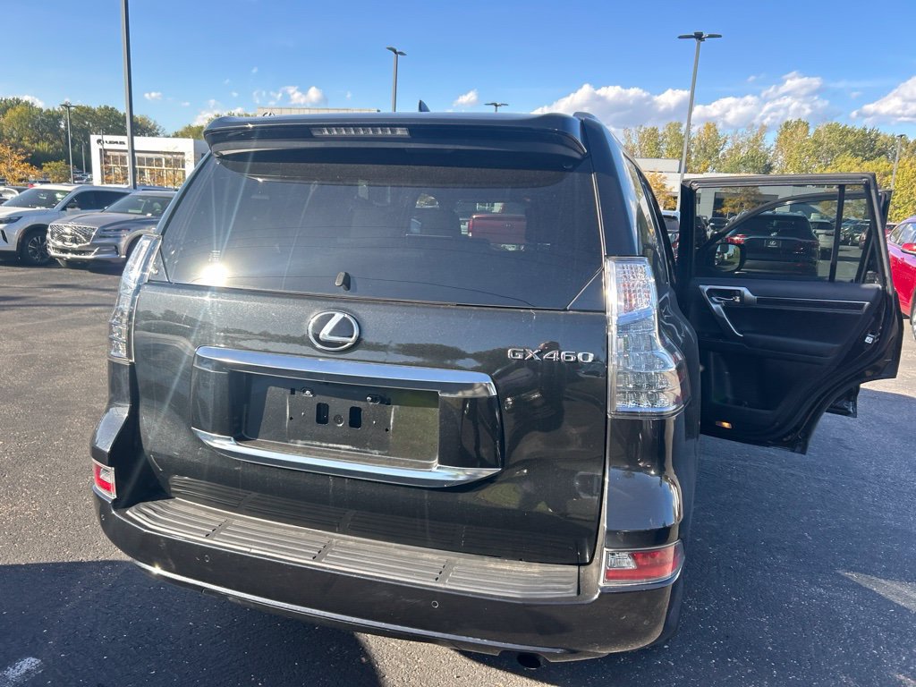 Used 2022 Lexus GX 460 Premium w/ Premium Package AWD/4WD image 20