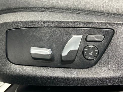 Used 2023 BMW 530i xDrive w/ M Sport Package image 33