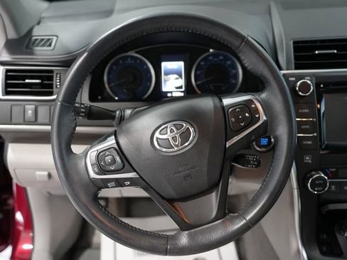 Used 2017 Toyota Camry XLE image 15