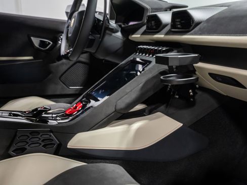 Used 2024 Lamborghini Huracan Tecnica RWD image 68