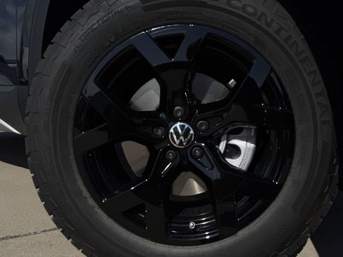 New 2026 Volkswagen Atlas Peak Edition image 10