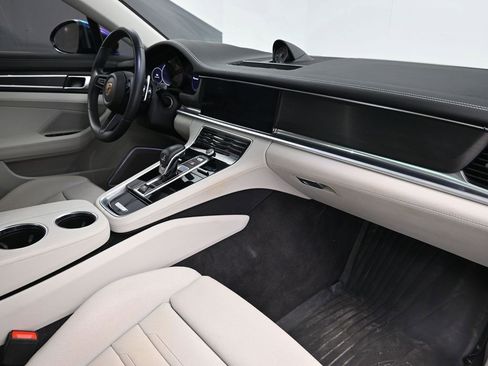 Certified 2023 Porsche Panamera 4 Platinum Edition image 14