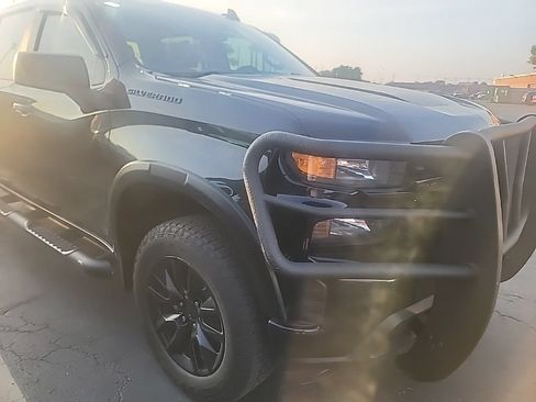Used 2021 Chevrolet Silverado 1500 Custom w/ LPO, Dark Essentials Package AWD/4WD image 8