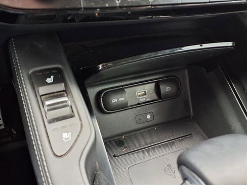 Used 2022 Kia Telluride SX w/ SX Prestige Package image 8