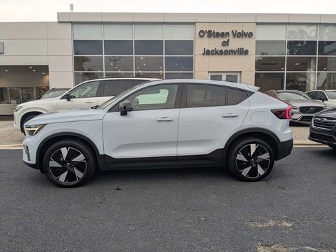Used 2024 Volvo C40 Recharge Core AWD/4WD image 3