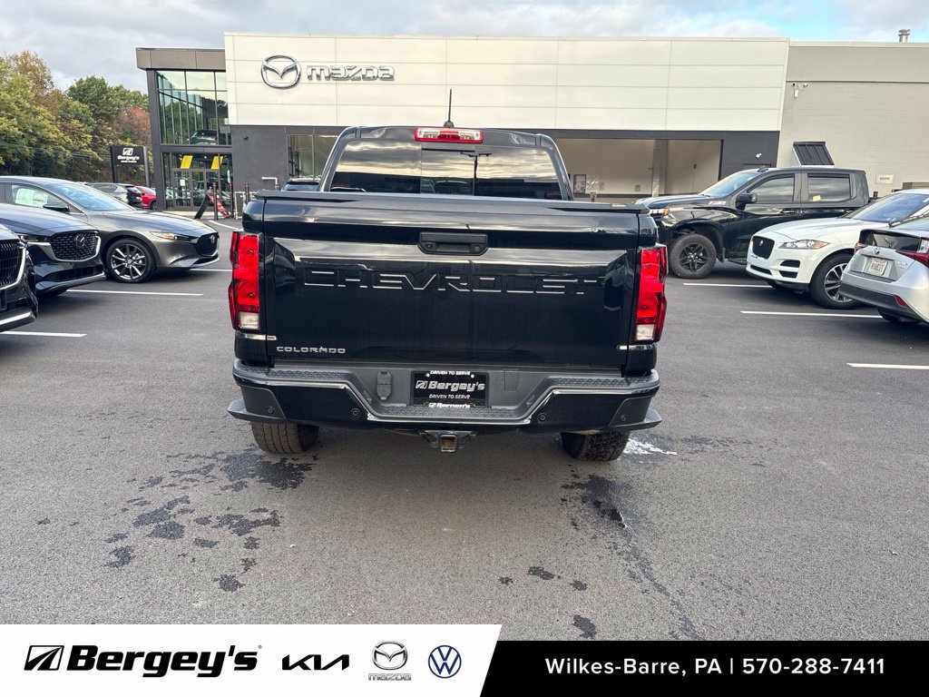 Used 2023 Chevrolet Colorado Trail Boss w/ Technology Package AWD/4WD image 8