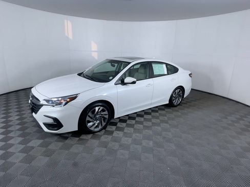 Used 2025 Subaru Legacy Limited image 4