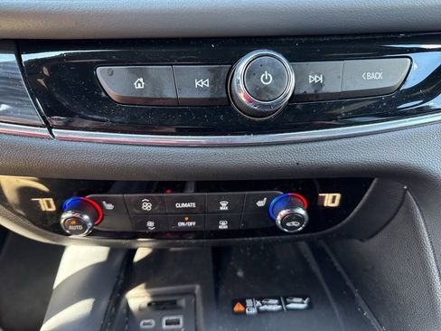 Used 2024 Buick Enclave Essence w/ Sport Touring Edition FWD image 15