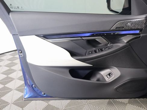 Used 2024 BMW i5 eDrive40i w/ Premium Package RWD image 12