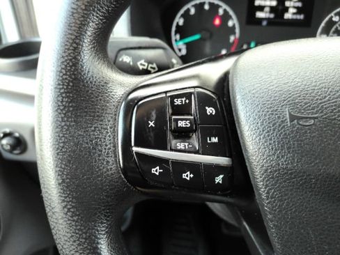 Used 2023 Ford Transit 250 Medium Roof AWD image 28