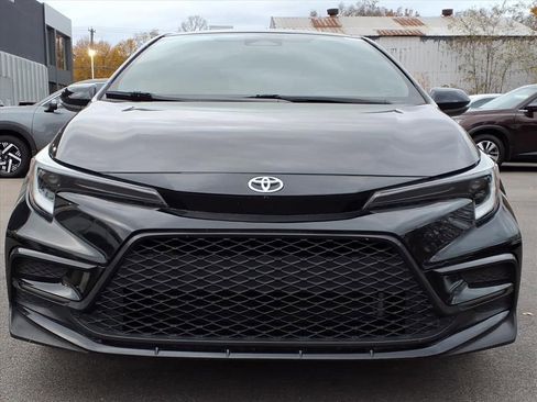 Used 2024 Toyota Corolla SE image 2