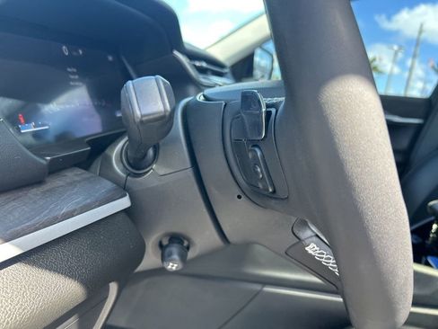 Used 2023 Jeep Grand Cherokee Limited w/ Luxury Tech Group II image 39