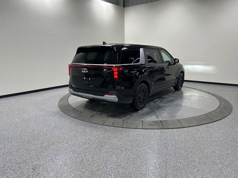 New 2026 Kia Carnival image 5