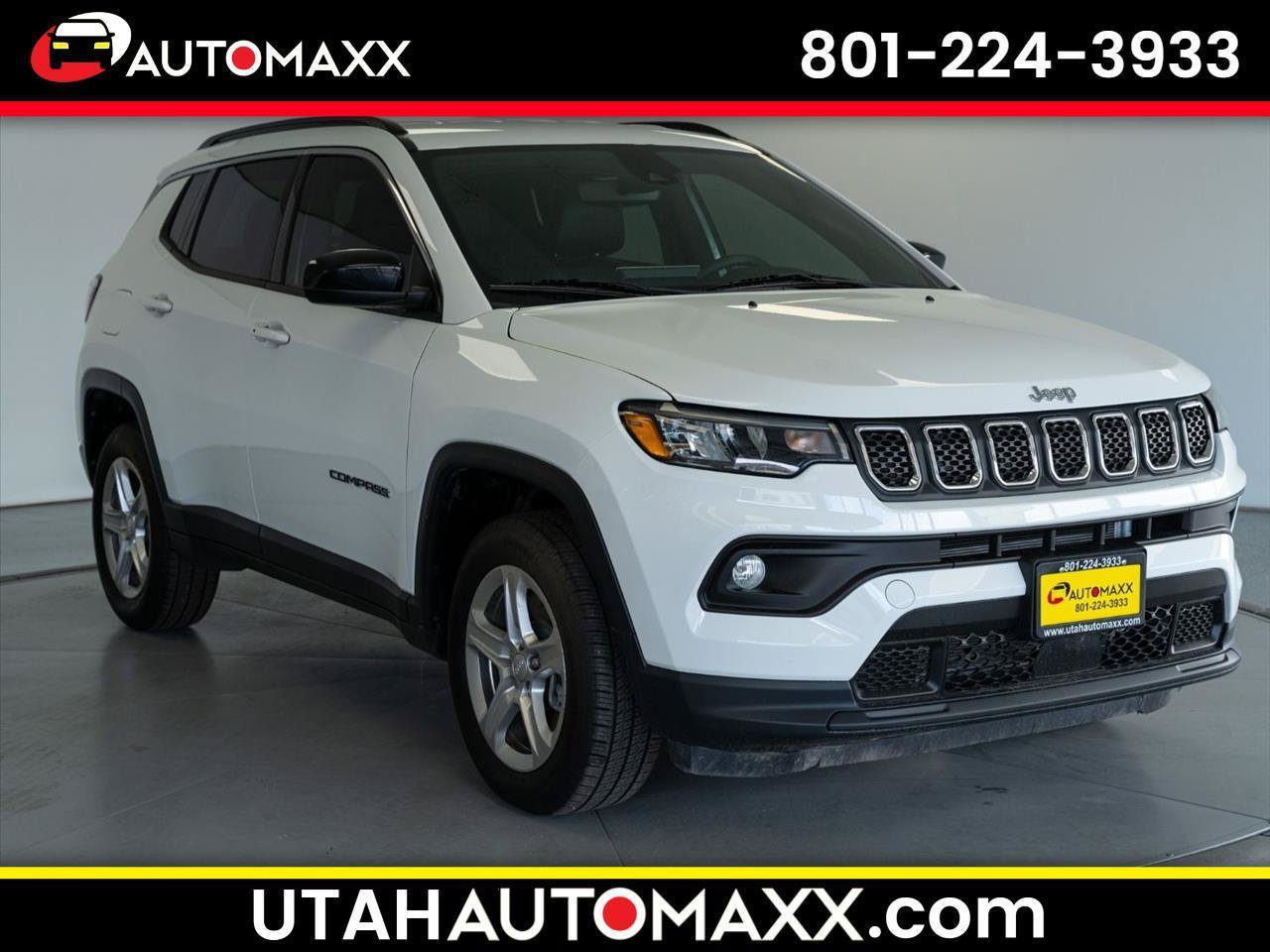 Used 2023 Jeep Compass Latitude AWD/4WD image 1