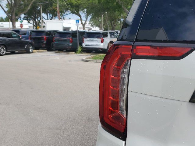 Certified 2023 GMC Yukon XL Denali Ultimate AWD/4WD image 28