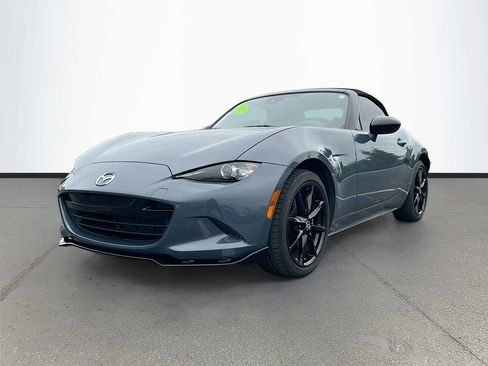 Used 2022 MAZDA MX-5 Miata Club image 3