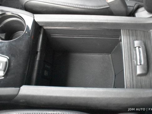 Used 2016 Honda Pilot Touring image 31