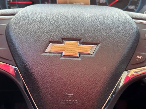 Used 2017 Chevrolet Cruze LT w/ Convenience Package image 19