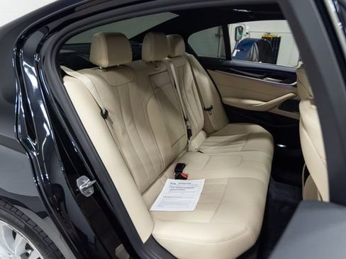 Used 2022 BMW 530i xDrive w/ Premium Package AWD/4WD image 25