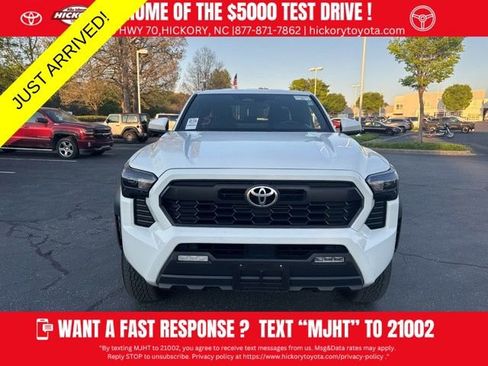 Used 2024 Toyota Tacoma TRD Off-Road image 7