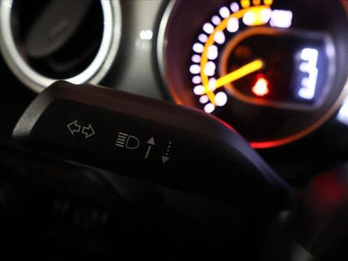 Used 2021 Jeep Wrangler Unlimited Sahara w/ Uconnect 4C Nav & Sound Group AWD/4WD image 14