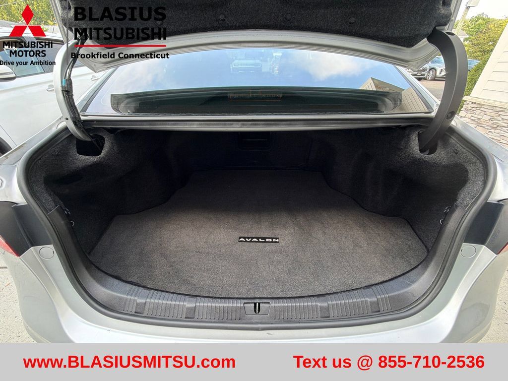 Used 2013 Toyota Avalon XLE FWD image 48