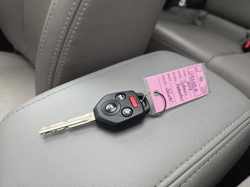 Used 2017 Subaru Forester 2.5i Limited w/ Popular Package #2 image 30