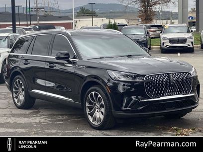New 2025 Lincoln Aviator Reserve w/ Illumination Package