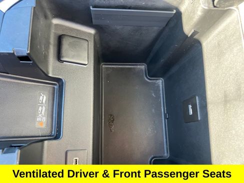 Used 2024 Chevrolet Silverado 2500 LTZ w/ LTZ Convenience Package image 25