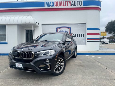 Used 2019 BMW X6 xDrive35i w/ Convenience Package image 2