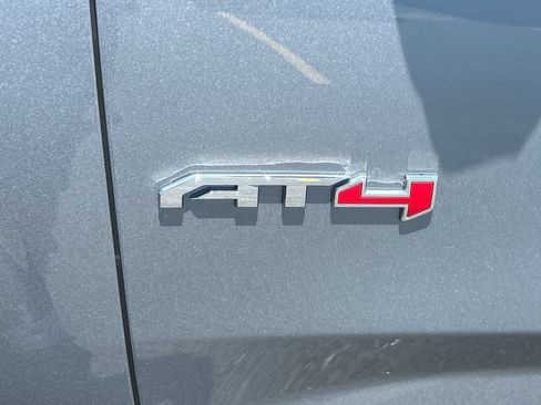 New 2026 GMC Yukon Denali Ultimate AWD/4WD image 13