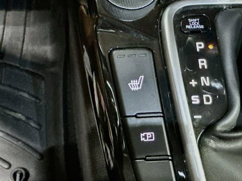 Used 2025 Kia Seltos S AWD/4WD image 25