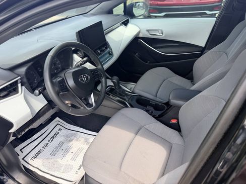 Used 2025 Toyota Corolla SE FWD image 14