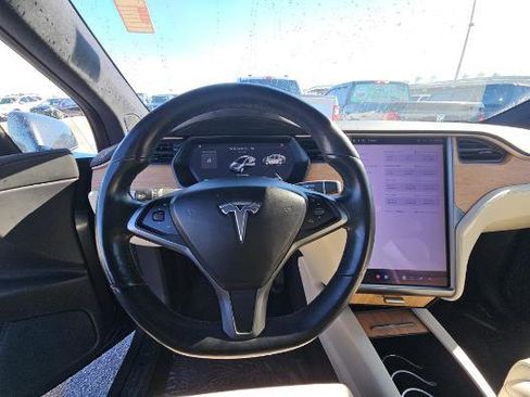 Used 2019 Tesla Model X Long Range image 11