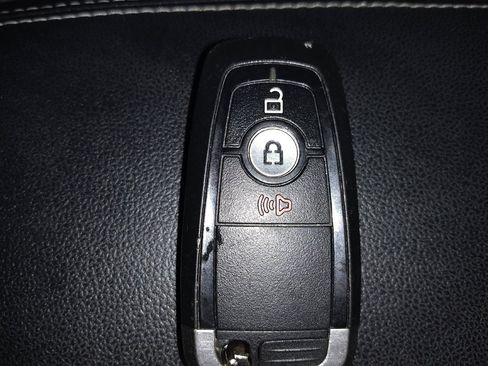 Used 2022 Ford Escape SE FWD image 32