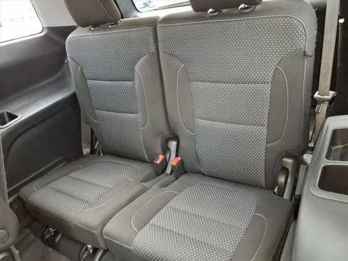 Used 2023 GMC Acadia SLE w/ Driver Convenience Package image 13