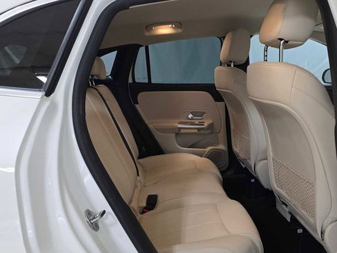 Used 2022 Mercedes-Benz GLA 250 4MATIC image 12