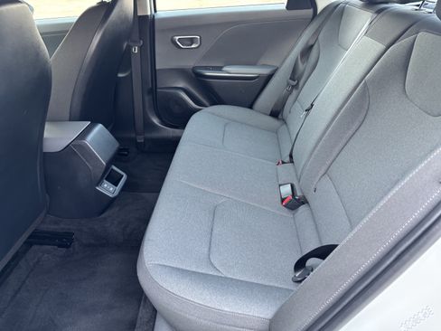 Used 2025 Kia K4 FWD image 20