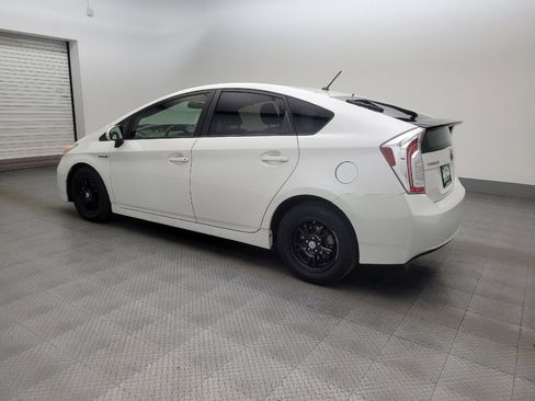Used 2015 Toyota Prius Two image 3