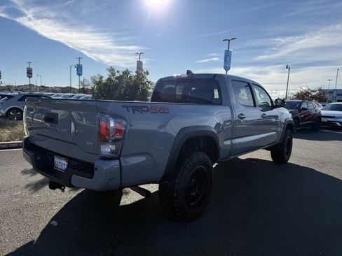 Used 2020 Toyota Tacoma TRD Off-Road image 5