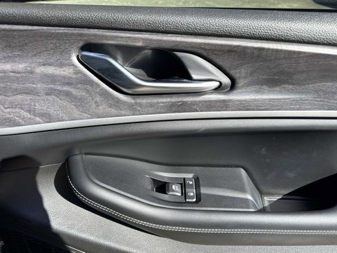 Used 2023 Jeep Grand Cherokee L Limited image 15